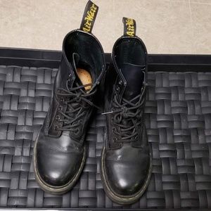 Women's Doc Martens 1460 8 Eye Boots